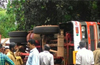 Gas tanker topples at Chervatthur, danger averted